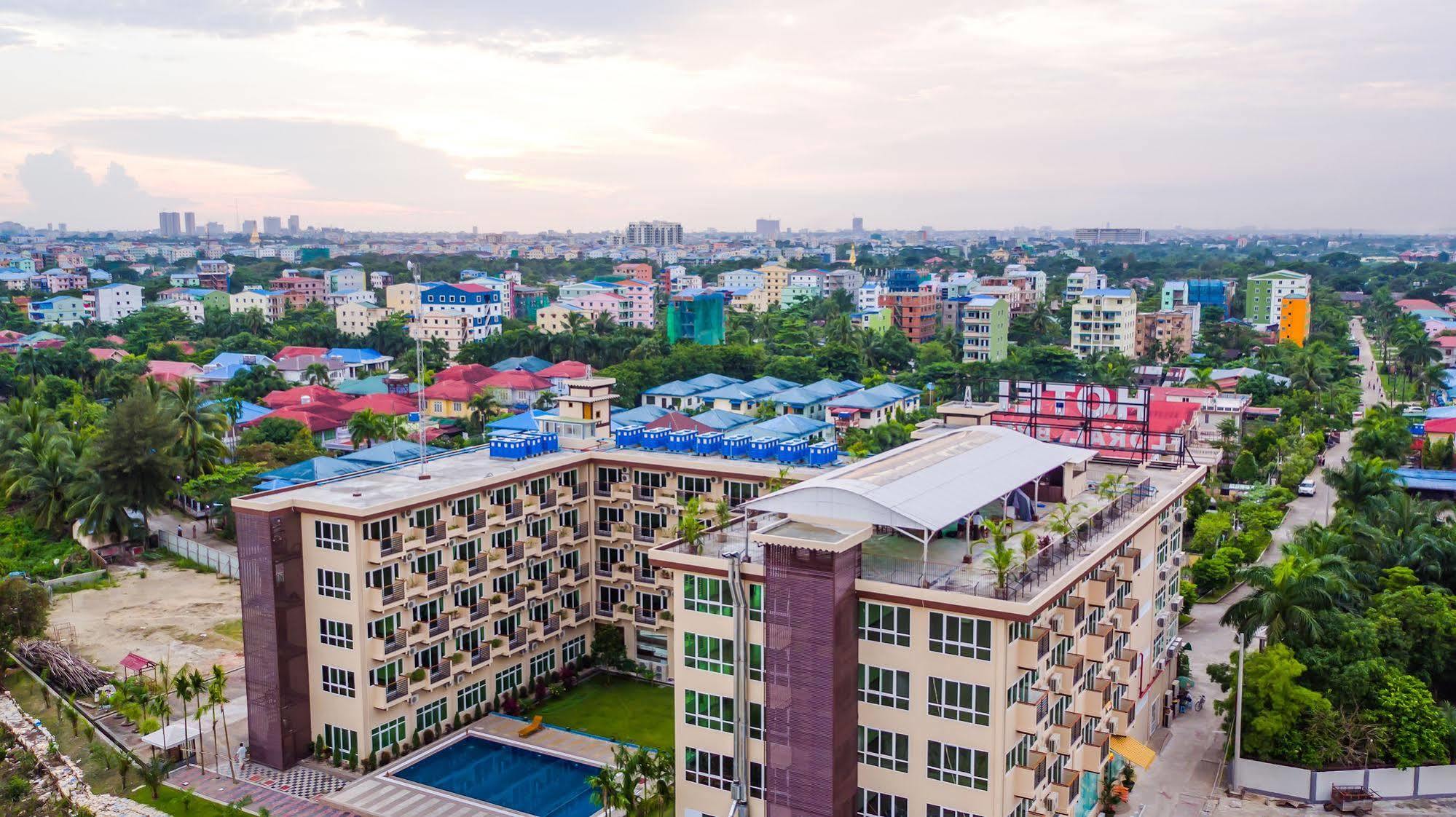 Hotel Sincere Smile Янгон Екстер'єр фото